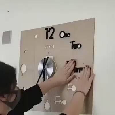 Hermoso reloj adhesivo para interiores